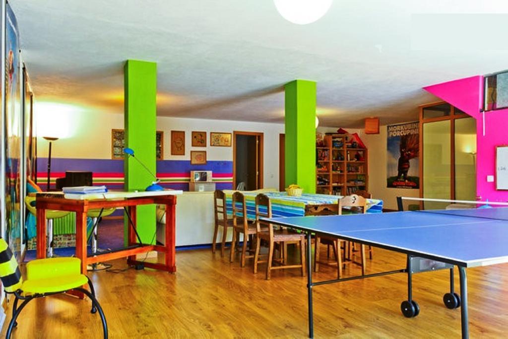 Coloured Studio FAO Rom bilde