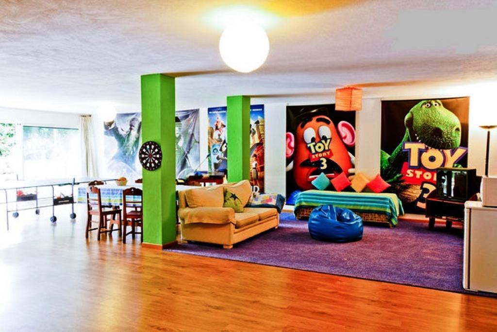Coloured Studio FAO Rom bilde